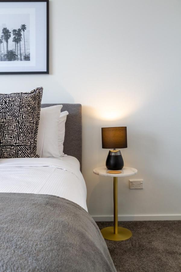 Upper Riccarton Dream - 2 Bed 2 Bath W/Carpark Apartment Christchurch Exterior photo